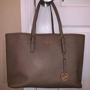 Michael Kors Tote